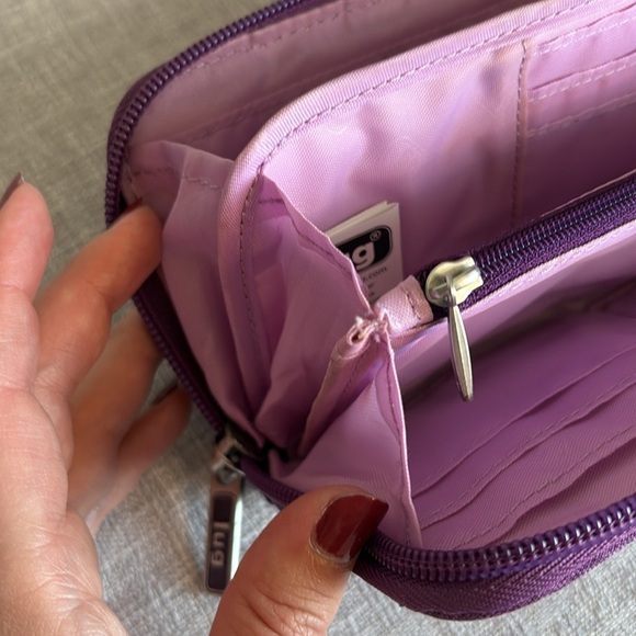 Lug VGC Quilted Wallet - Picture 7 of 7